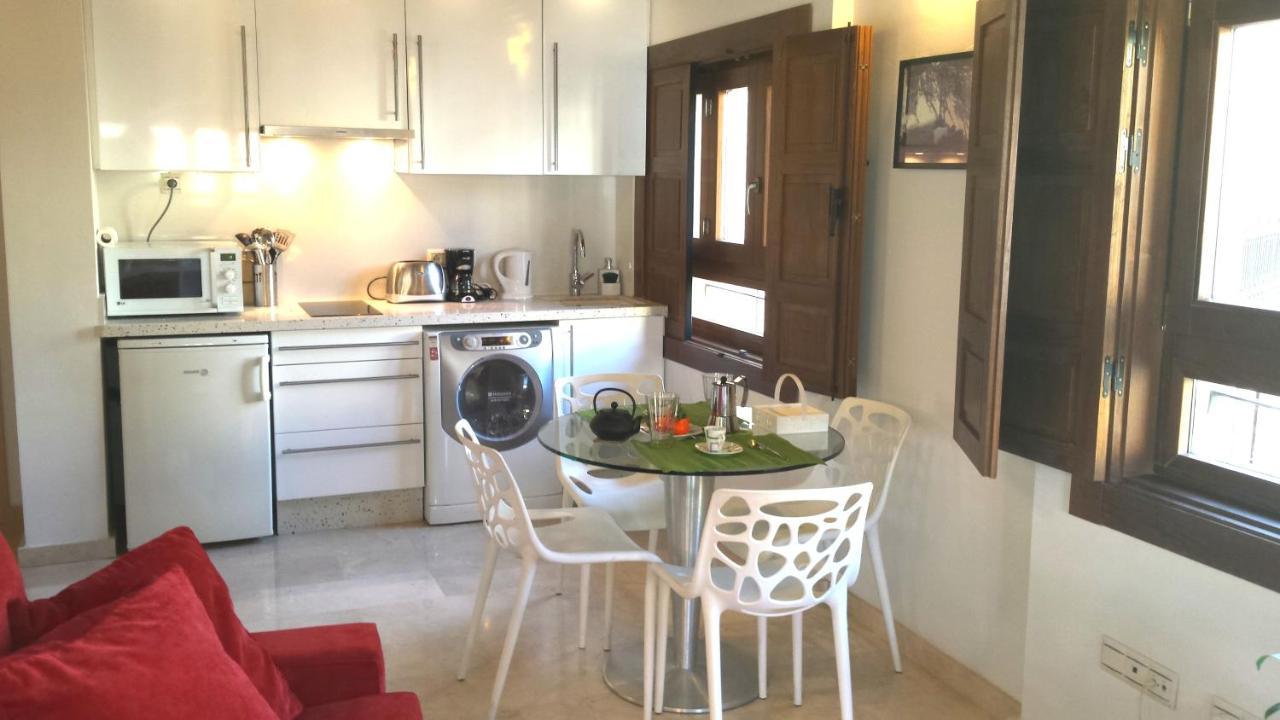 Plaza Redonda Flats Apartment Valencia Exterior photo